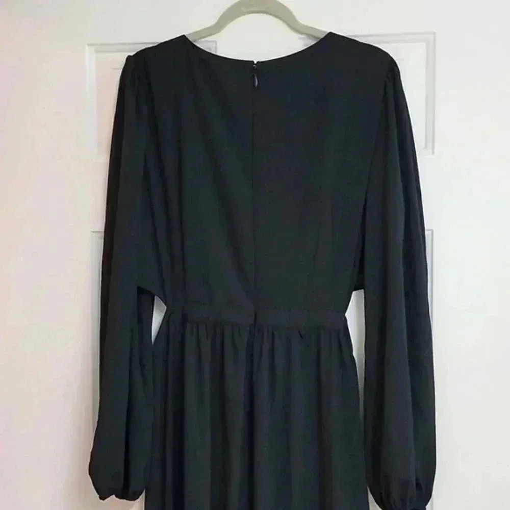 Fashion to Figure Asymmetric Cut out Front Maxi Dress - Picture 8 of 10